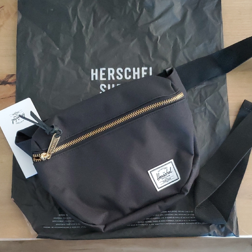 NWT Herschel Supply Fifteen Bag